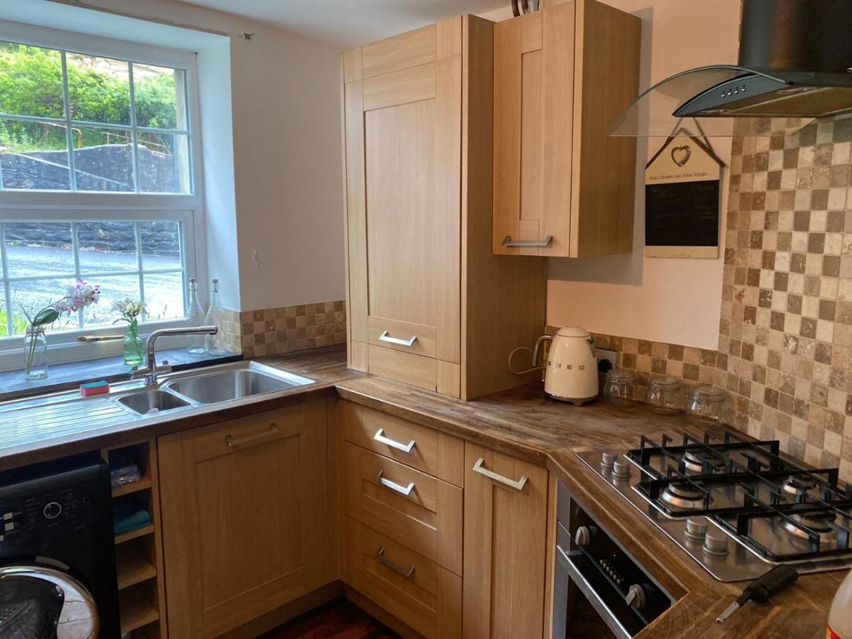 2-Bed Cottage In In Welsh Valley Nr Swansea Exteriér fotografie