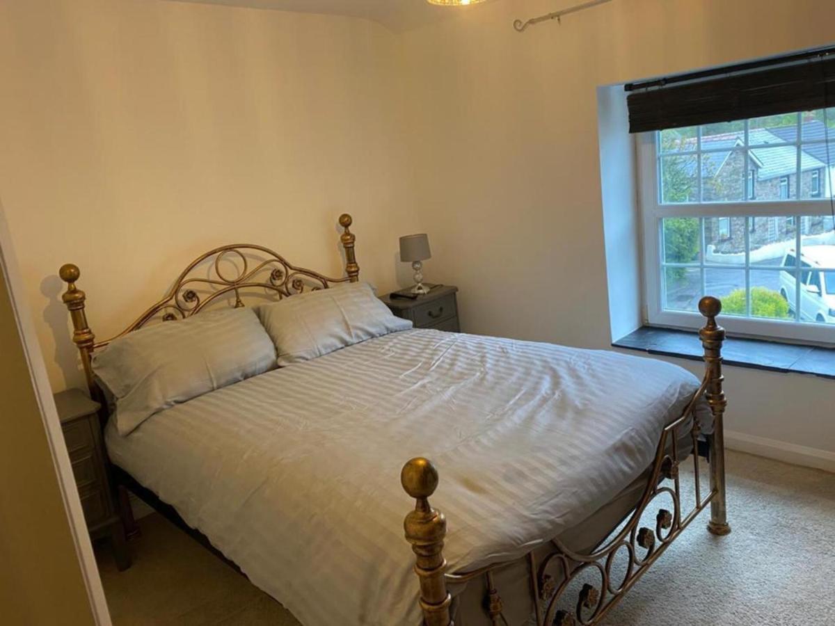 2-Bed Cottage In In Welsh Valley Nr Swansea Exteriér fotografie